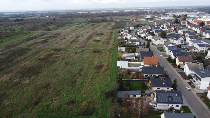 Luftaufnahme mit Blick auf das Neubaugebiet Falkenäcker / Stangenäckerle